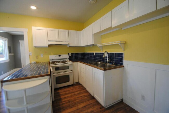 Building Photo - 219 W 400 S