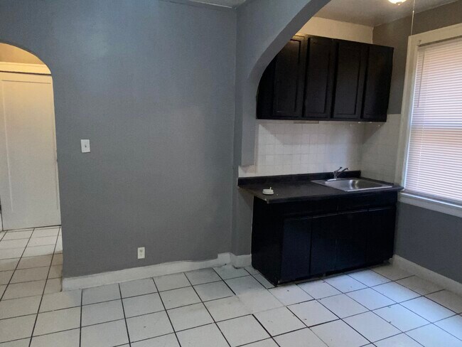 Foto del edificio - 5049 Coplin St