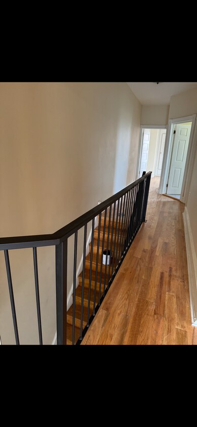 Building Photo - 546 N 56th St