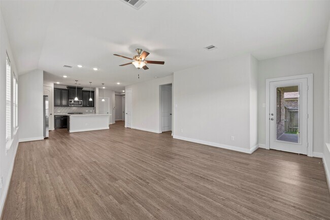Building Photo - 3818 W Vicksburg Estates Dr