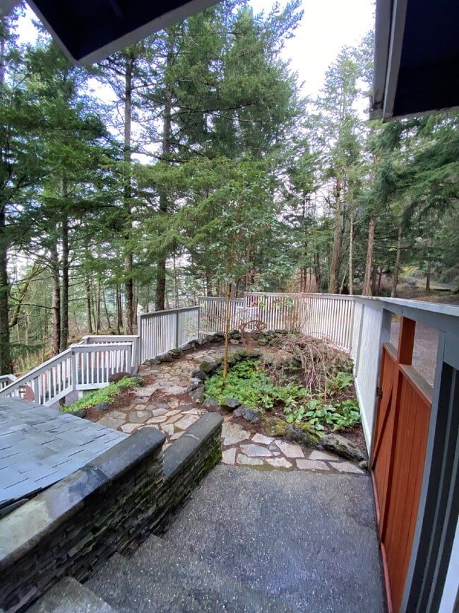 Building Photo - Private Orcas Island home with scenic views and tranquil outdoor space
