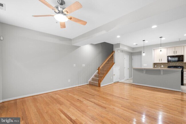 Foto del edificio - 7240 Elkridge Crossing Way