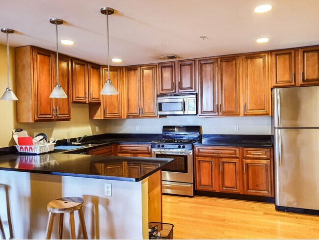 Foto del edificio - 544 28th St
