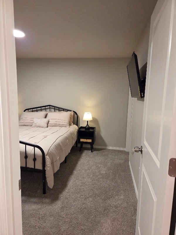 Building Photo - 600 Van Wy