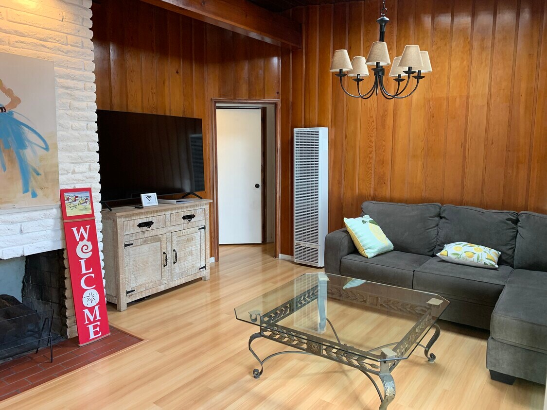 1430 Manhattan Beach Blvd, Manhattan Beach, CA 90266 Apartments 1430