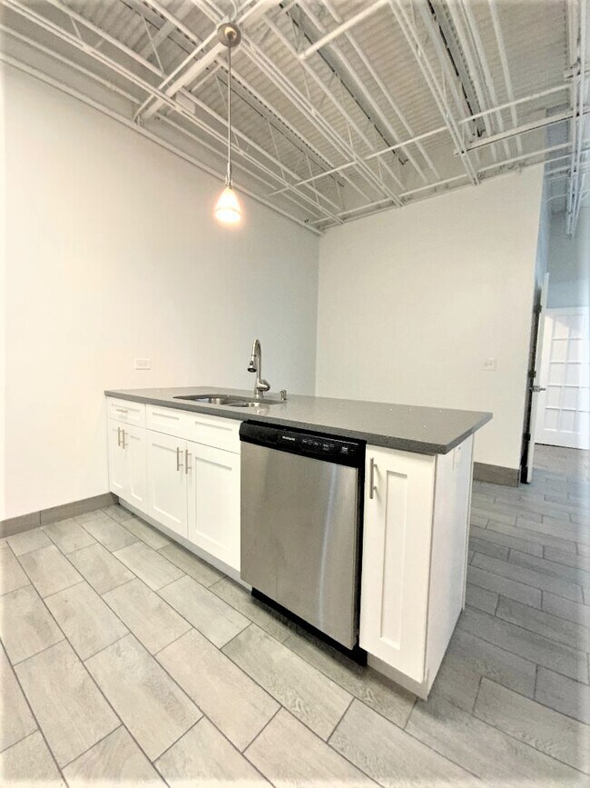 Foto del edificio - 460 Coventry Ln