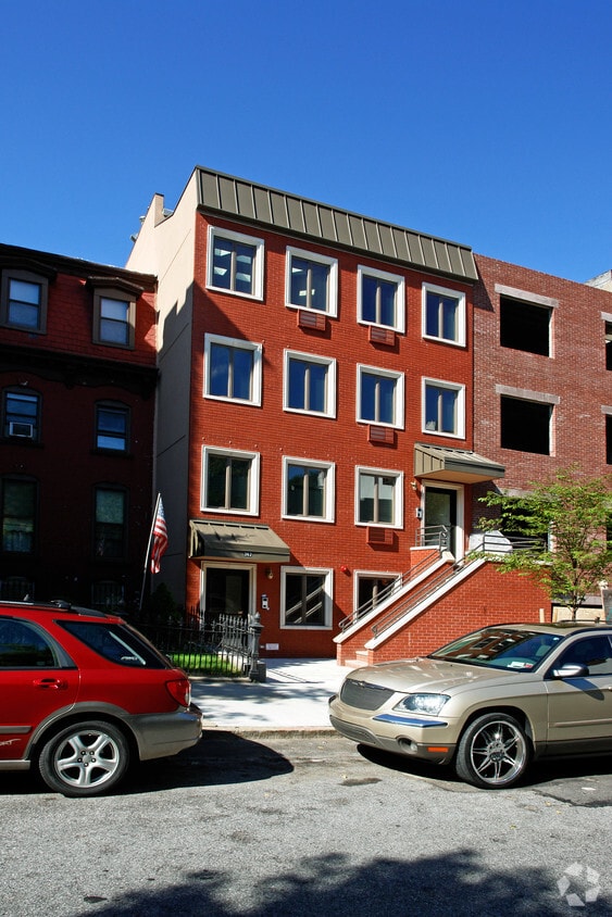 Primary Photo - 362 12th St