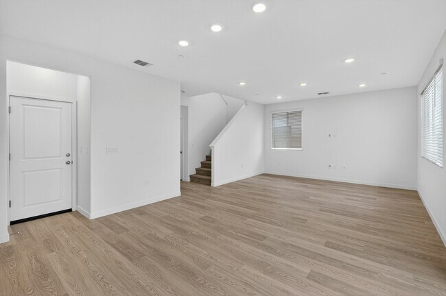 Foto del edificio - 5328 Allentown Wy