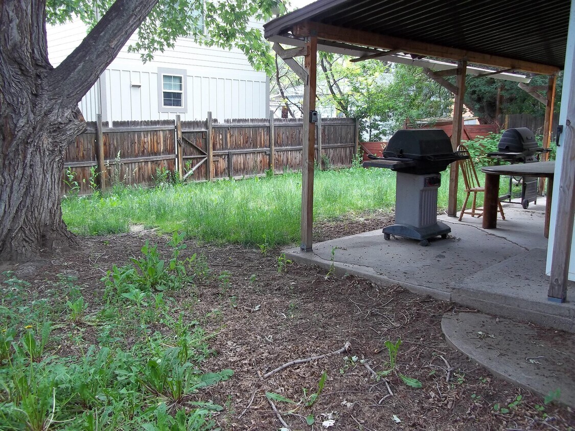 Building Photo - 2115 Jackson St