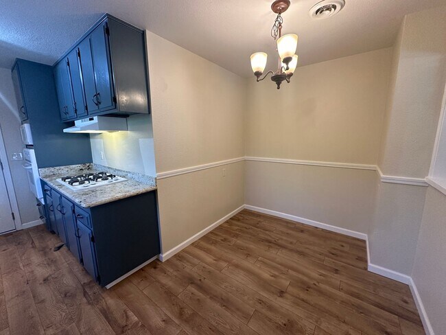 Building Photo - Beautiful 3-Bed, 2-Bath Single-Level Home ...