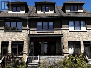Building Photo - 477 Sunnyside Ave