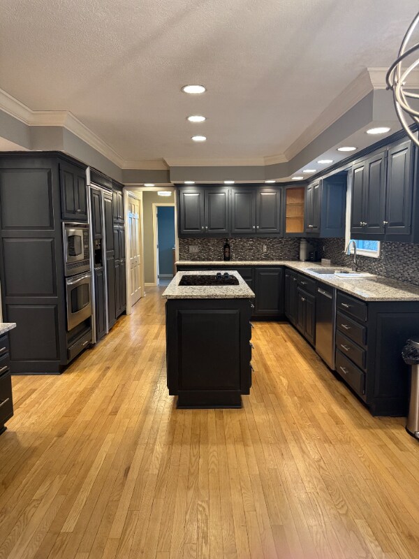 Foto del edificio - 3856 Long Ridge Blvd