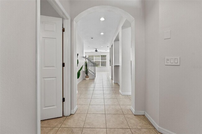 Foto del edificio - 14055 Waterville Cir
