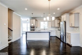 Building Photo - 827 Stone Ridge Ln NE