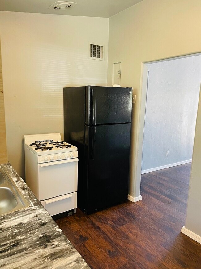 Foto del edificio - Townhome For Rent