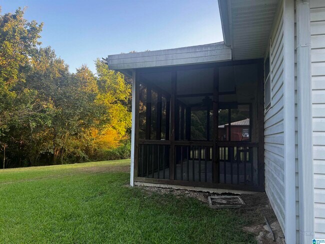 Building Photo - 505 Park Ln