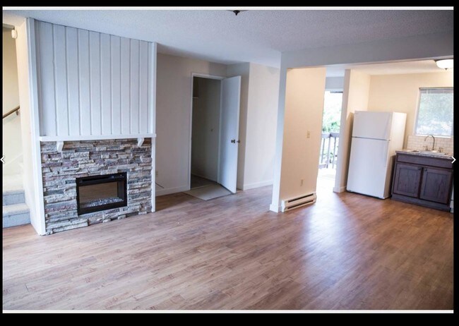 Building Photo - Second Story Apartments