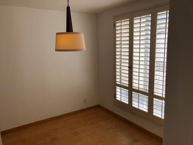 Foto del edificio - 621 California Ave