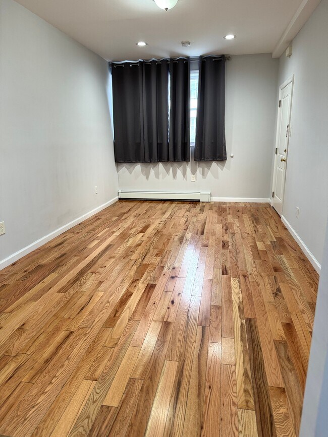 Foto del edificio - 288 2nd Ave W