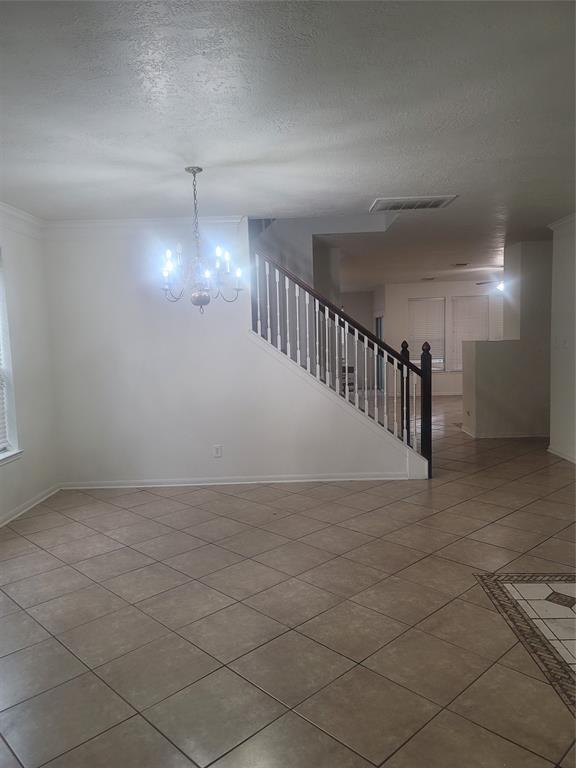 Foto del edificio - 15122 Turphin Way