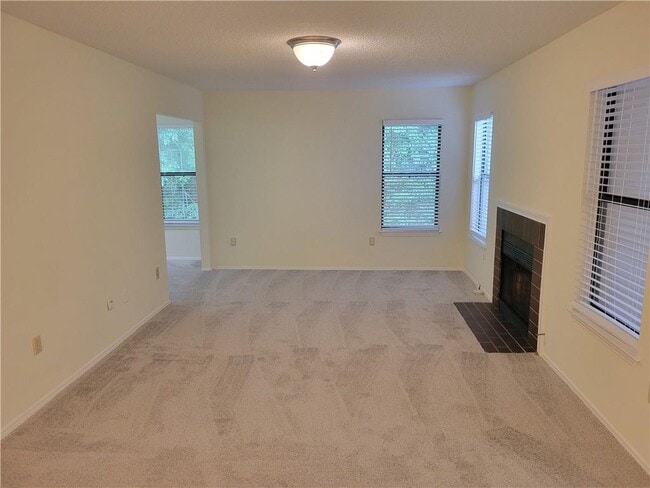 Building Photo - 2104 Huntingdon Chase