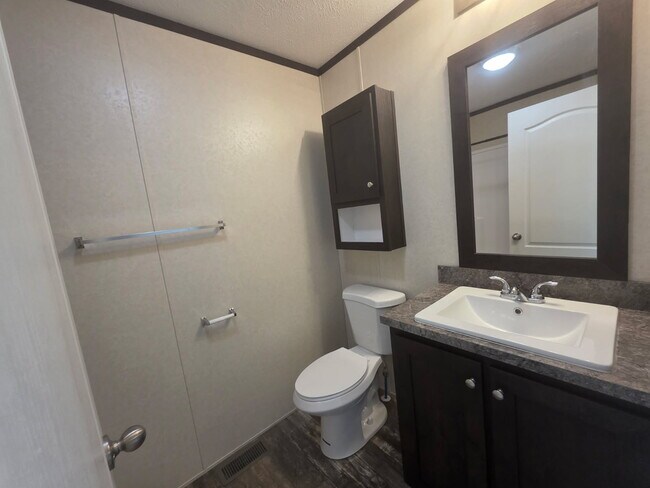 Foto del edificio - 44 Sparrow Hill Dr