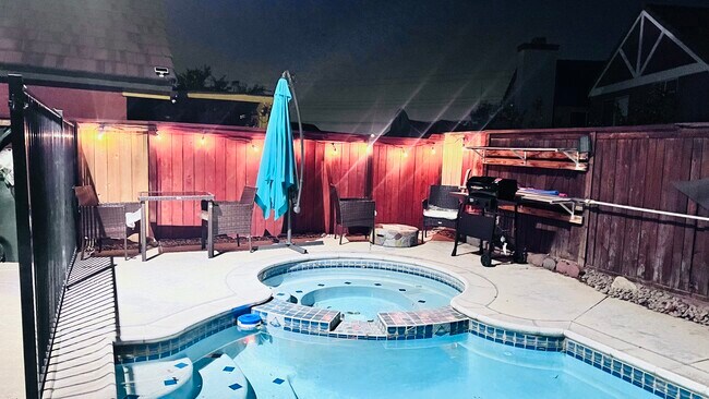 Foto del edificio - 16202 Trailwinds Dr