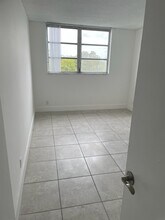 Master Bedroom - Boardwalk at Inverrary