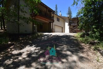 Building Photo - 12999 Capitol Dr