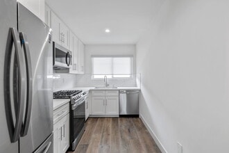 Studio - Pacific Apartment Homes at Ermanita