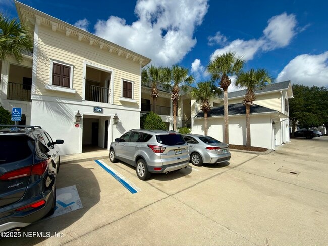 Foto del edificio - 109 Laurel Wood Way