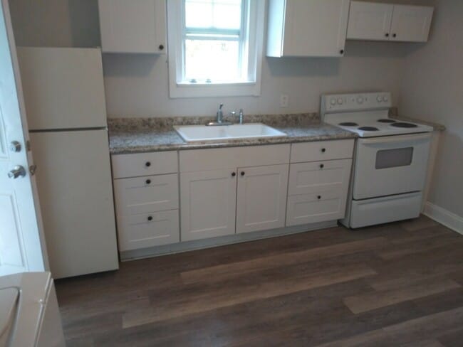 Refrigerator is on other side of kitchen - 1926 N 24th St