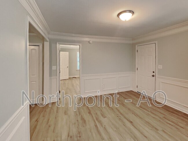 Building Photo - 747 Gary Rd NW