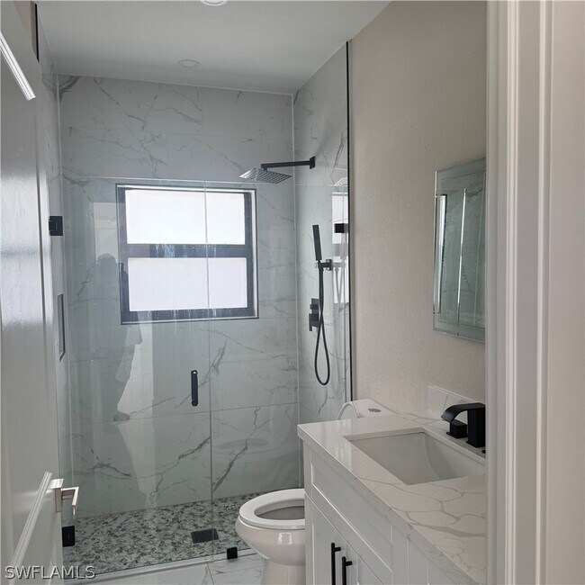 Foto del edificio - 2805 24th St W