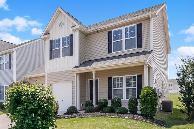 Building Photo - 3355 Saddlebrook Dr