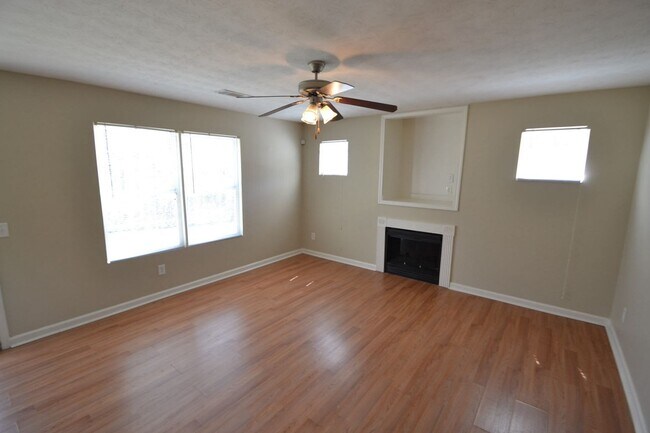 Building Photo - 55 Carver Dr