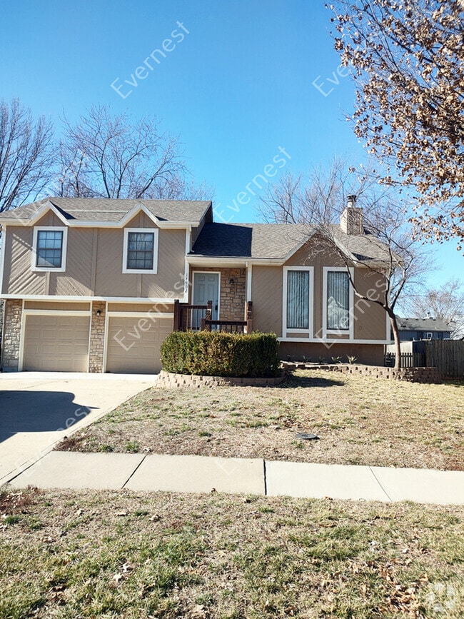 Building Photo - 14902 W 149th St