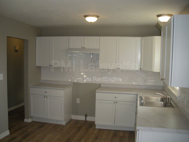 Foto del edificio - 8224 N 1175 W