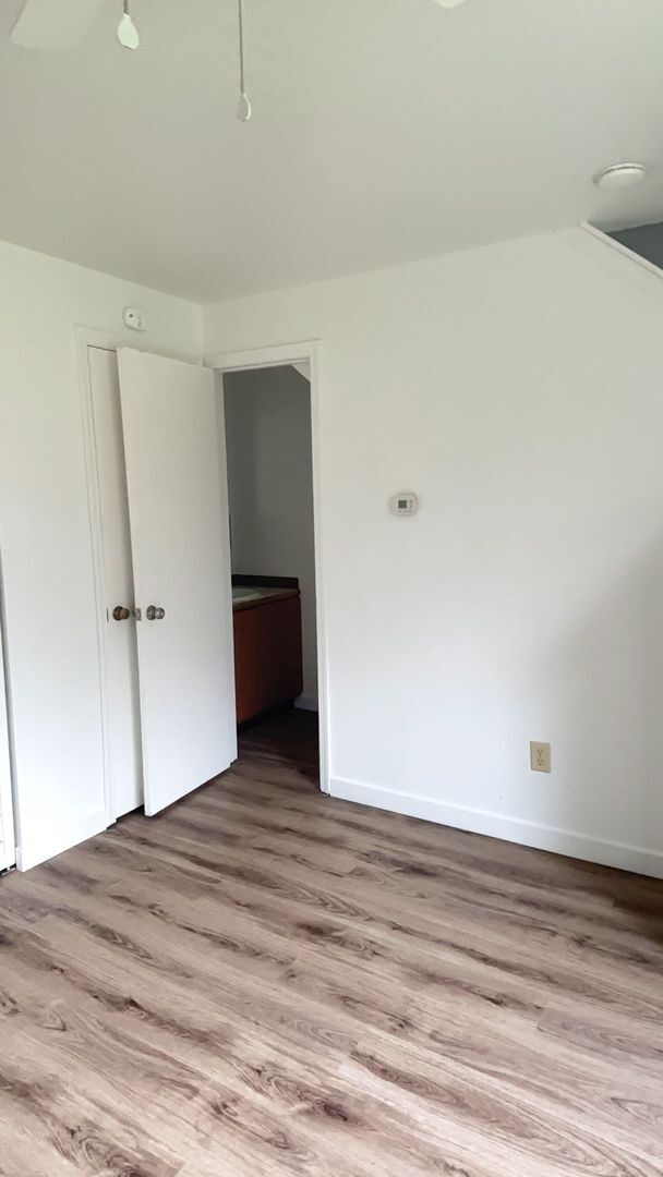 Foto del edificio - 2924/2926 Moore St