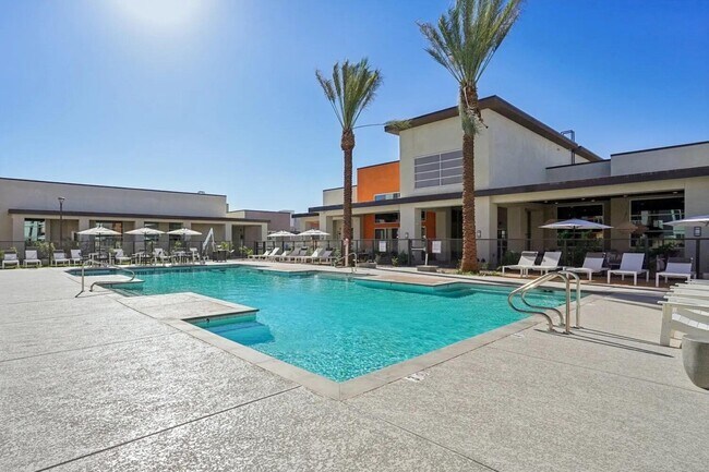 Foto del edificio - 1161 E O'Neil Dr