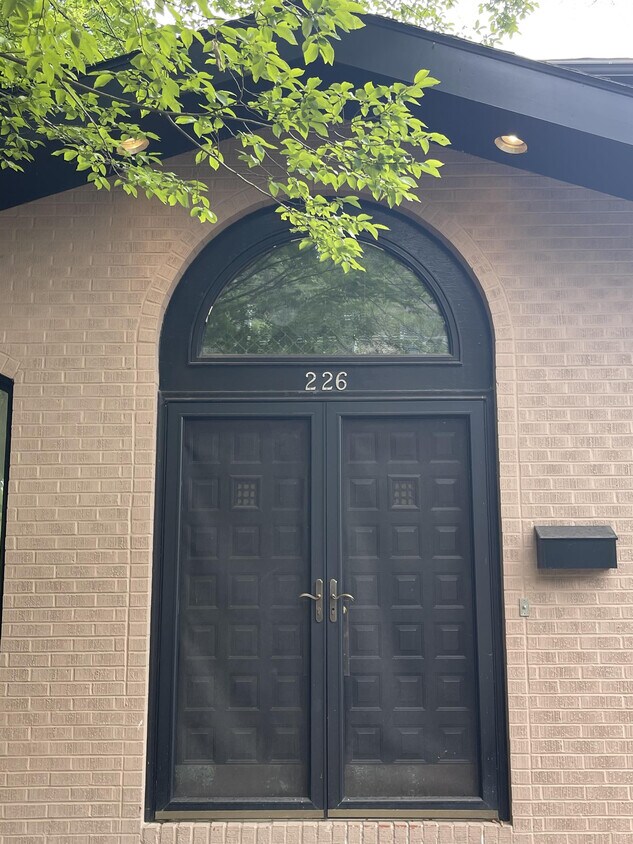 Foto principal - 226 12th St