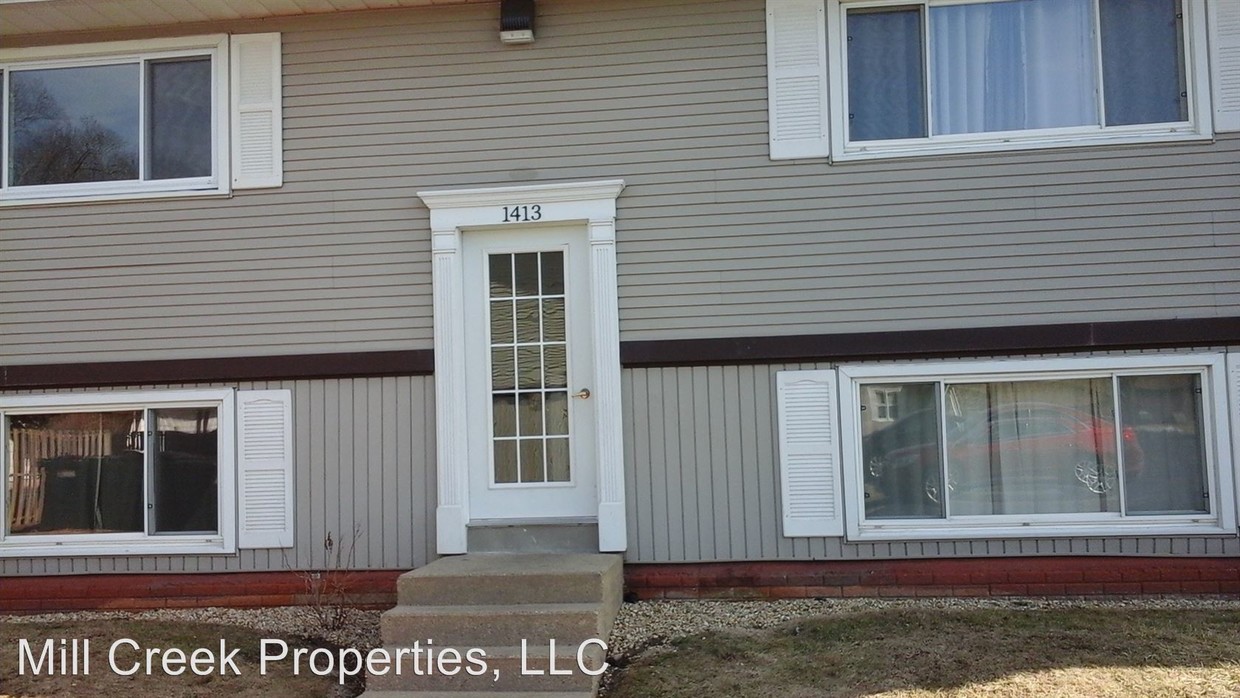 Primary Photo - 1405 8th Ave