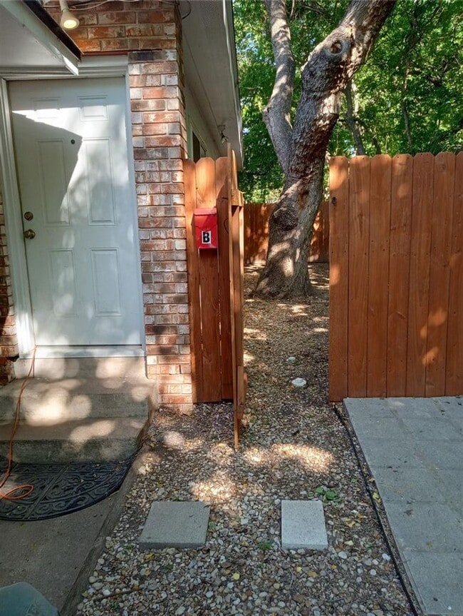 Building Photo - 4500 Avenue D Ave