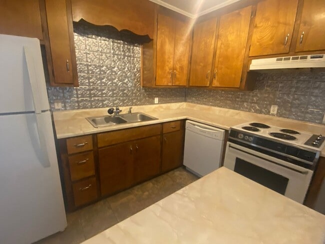 Building Photo - 104 Nottingham Trail