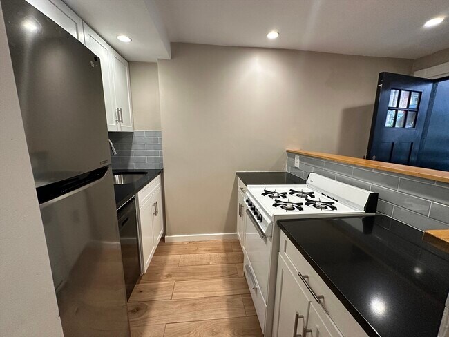 Foto del edificio - 61 Phillips St