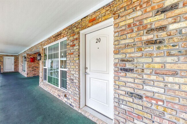 Foto del edificio - 5333 Richmond Ave.