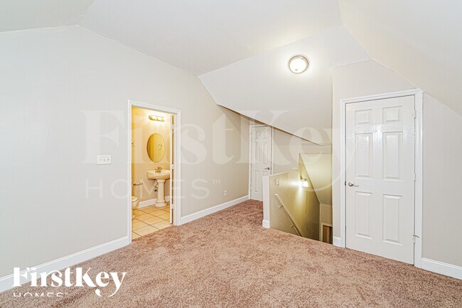 Foto del edificio - 230 Vineyard Ln