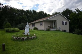 Building Photo - 9630 Town Hall Rd