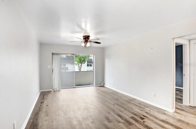 Foto del edificio - 4611 W Fig St