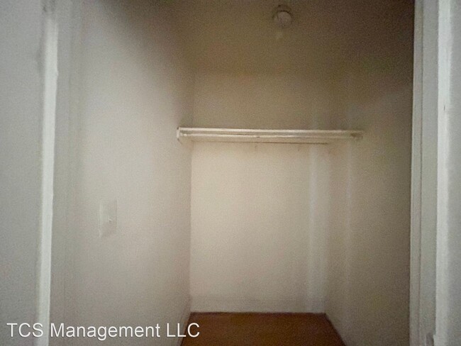 Building Photo - Studio, 1 bath House - 1307 Spruce St